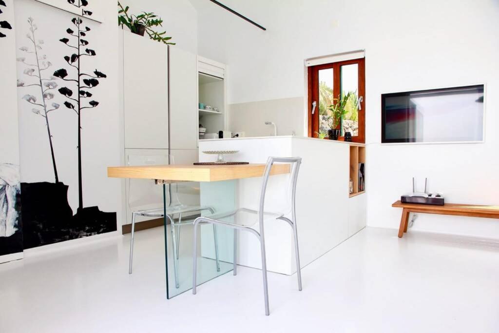 Villa Unique, Stylish & Calm El Estanque By The Sea, Adults Only à Costa Teguise Extérieur photo