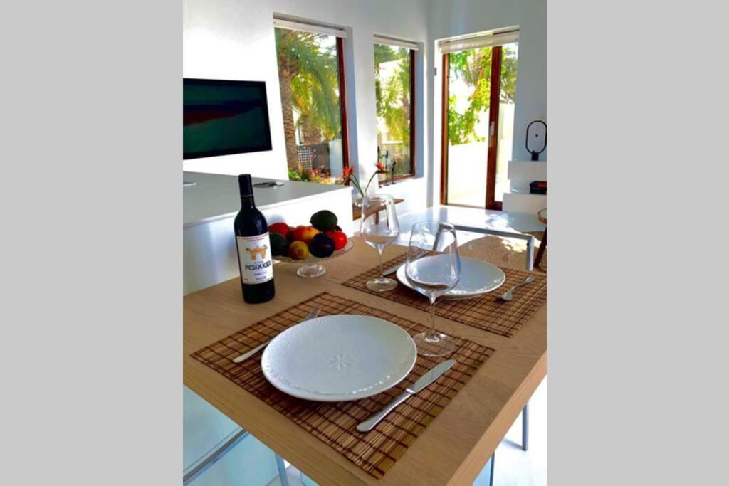 Villa Unique, Stylish & Calm El Estanque By The Sea, Adults Only à Costa Teguise Extérieur photo